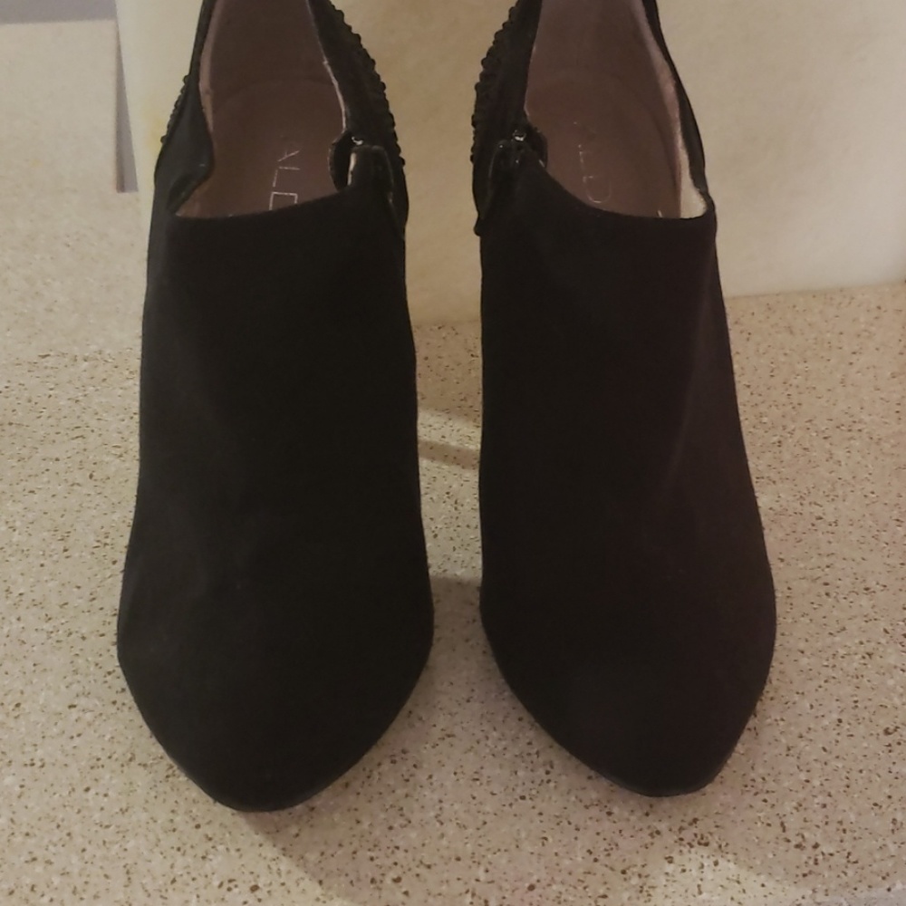 Black heeled booties